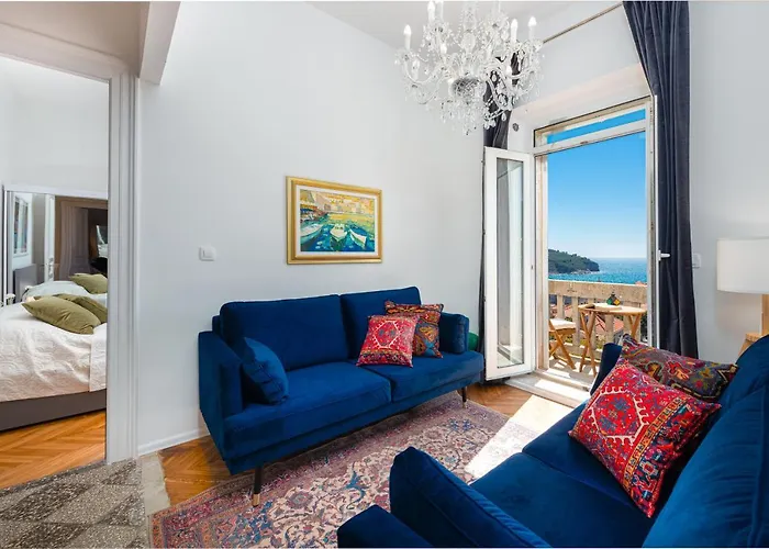 Summer Wind Apartment *